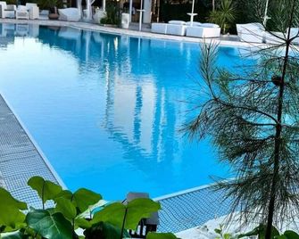 Biancopineta San Salvo marina - San Salvo - Pool