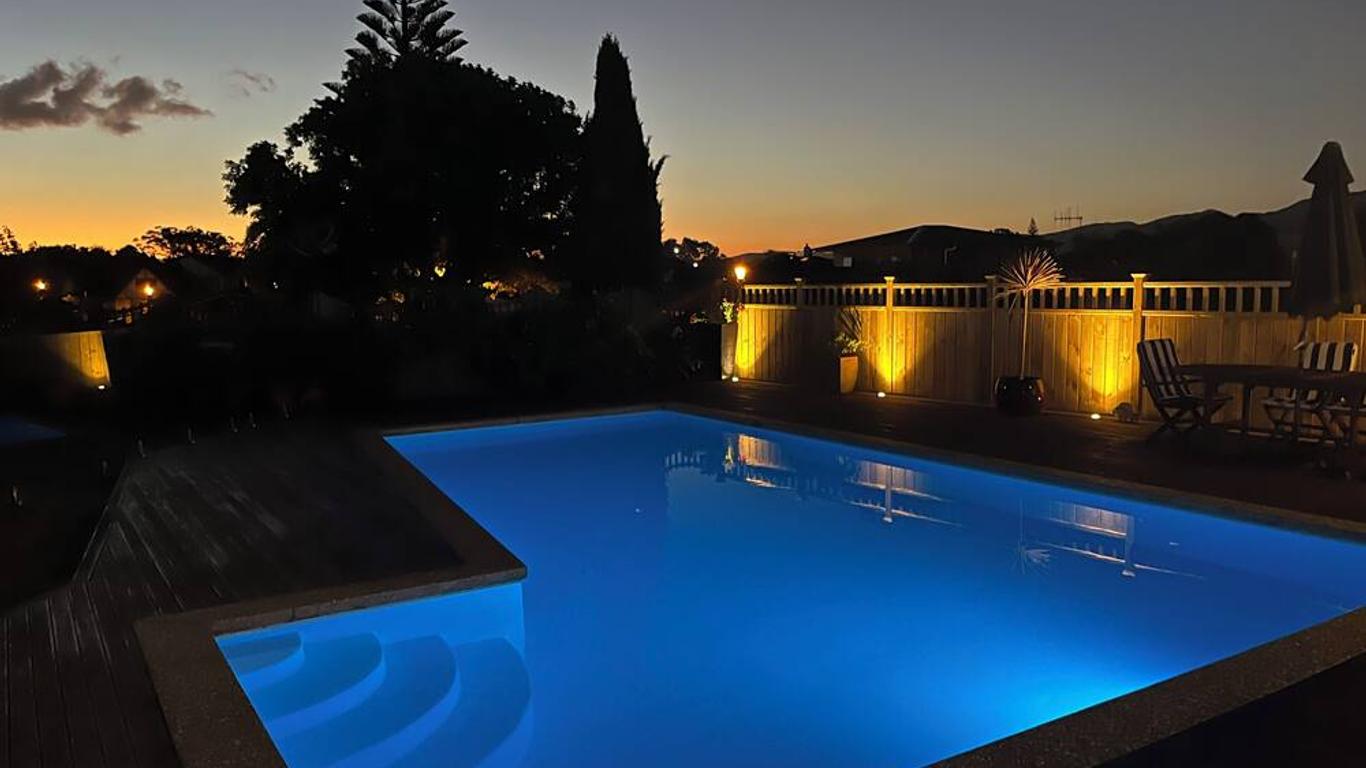 Tudor Manor Bed & Breakfast