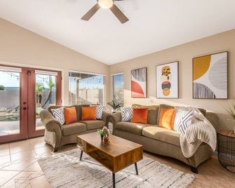 136th Surprise - Surprise - Living room