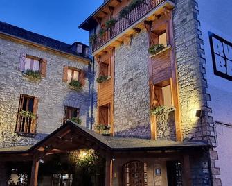 La Posada de Ruba - Biescas - Gebäude