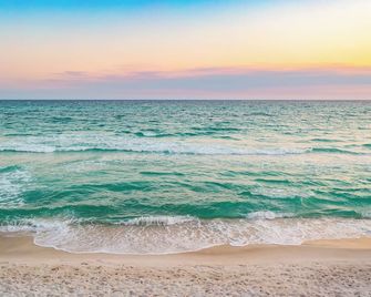 401 Rosemary Beach Inn - Includes Beach Chairs & Complimentary Breakfast + Access to 4 Pools - Rosemary Beach - Playa