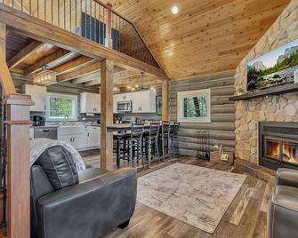 Log cabin on Pelican Bay - Ottertail - Sala de estar