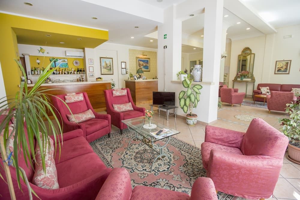 ميدتيرانيو