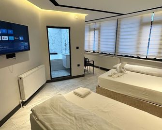 안틱 호텔 - 메르지폰 - 침실