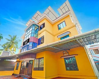 Hotel O Thammanam Kochi - Cochín - Edificio