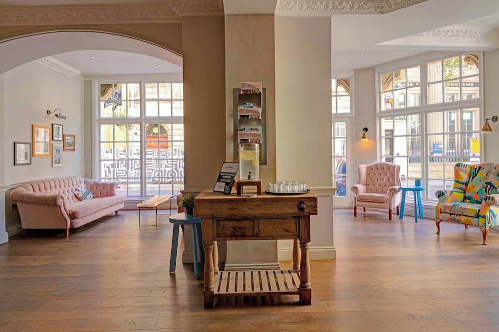 Bristol Grand Hotel By Sunday - בריסטול - לובי