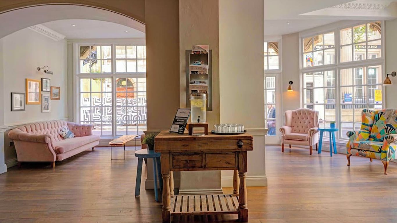 Bristol Grand Hotel By Sunday