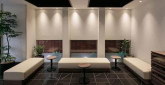 Hotel Mystays Kagoshima Tenmonkan Annex - Kagoshima - Lounge
