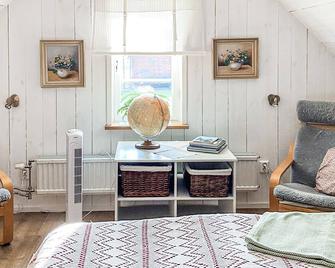 Stunning Home In Visby With Wifi - Hejde - Comedor