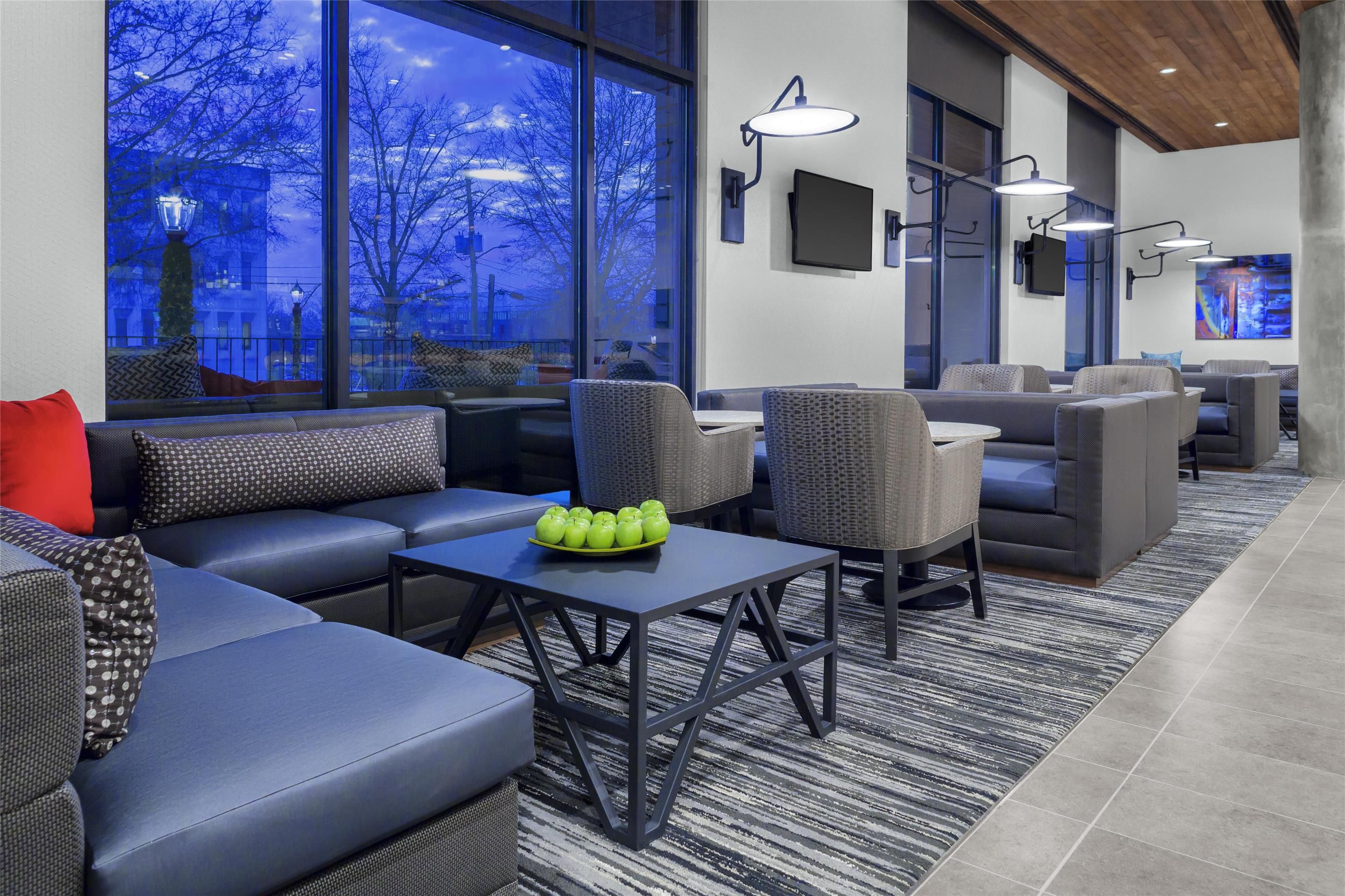 حياة بلايس أثينا / داونتاون - أثينس - ردهة