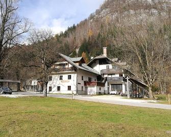 Turisticna Kmetija Psnak - Mojstrana - Building