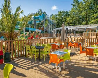 ZEcamping familial dog friendly familial piscine couverte - Hourtin