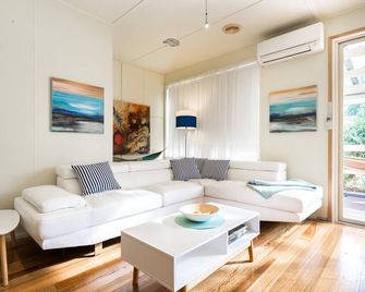 Nautique Beach House - Rosebud - Obývací pokoj