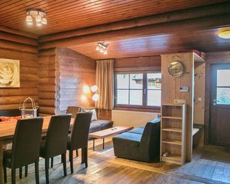 Chalet in Worgl Near Ski Bus Stop - Bad Häring - Essbereich
