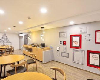 Super Townhouse Pondicherry - Pondicherry - Restaurant