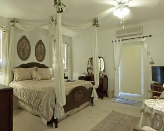 Sabal Palm House Bed & Breakfast - Lake Worth - Bedroom