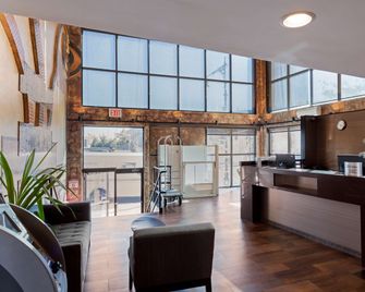 Best Western Plus Brooklyn Bay Hotel - Brooklyn - Recepción