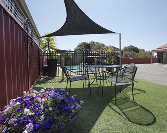 Horsham Country City Motor Inn - Horsham - Innenhof