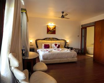 White Pearl Suites By Rosetum - Baga - Slaapkamer