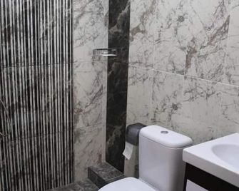 Hotel Gold - Gyumri - Baño