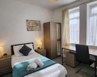 Cosy 2BR Apartment with Free Street Parking - Scunthorpe - Bedroom