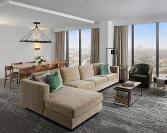 C. Baldwin, Curio Collection by Hilton - Houston - Living room