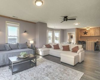 Downtown Condo ~ 23 Mi to Hocking Hills State Park - Lancaster - Obývací pokoj