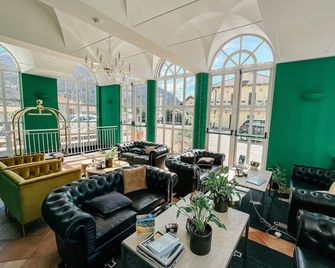 Hotel Caroline - Brusimpiano