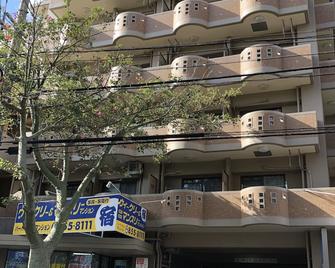 Weekly Harbourview Mansion Main Building - Naha - Building