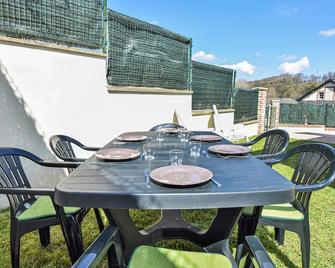 Stunning Home In Héricourt-En-Caux - Héricourt-en-Caux - Balcón
