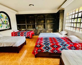 Taj Mahal Hostal And Restaurant - Oaxaca de Juárez - Habitación