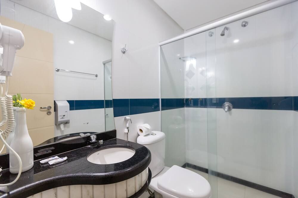 Eunapolis Plaza Hotel - Eunápolis - Ванна кімната