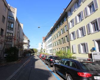 Swiss Star Eptingerstrasse - Basel - Außenansicht