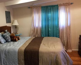 Authentic New Mexico Adobe Casita in wine country/hot air balloon mecca - Bernalillo