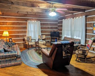 Hike, bike, horse riding or porch sitting near Big South Fork and Pickett St. Pk - Jamestown - Sala de estar