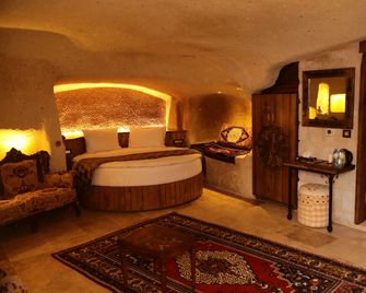 Hira Cave Hotel - Goreme - Ložnice