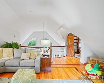 Lovely Farmhouse Retreat, close to Boulder and Rocky Mountain National Park - Longmont - Wohnzimmer