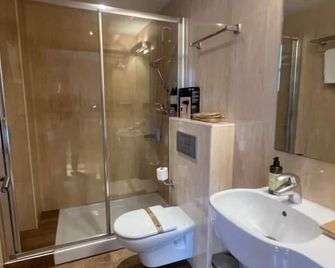 Hotel Casa Azcona - Pamplona