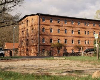 Motel Q Kornspeicher - Neuruppin - Gebäude