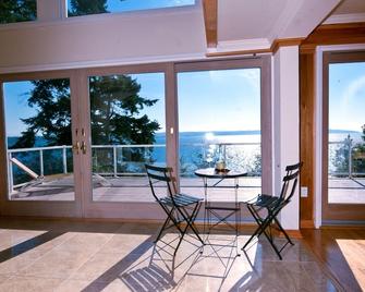 Water Front Spacious Home with a View - Vacation in Paradise! - Marysville - Balkon