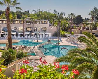 Forte Village Resort - Pineta - Pula - Piscina