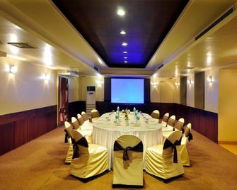 Hotel Celebration - Raipur - Raipur - Meeting room