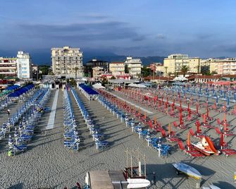 Hotel Residence Villa Jolanda - Camaiore