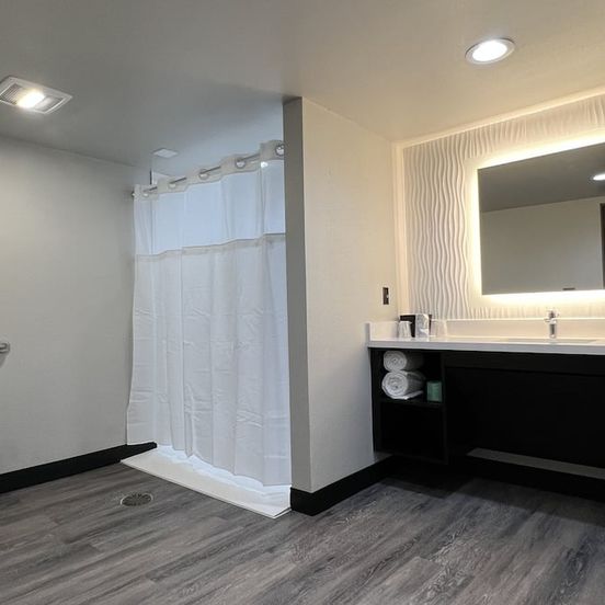 Imperial Suites, Adults Only image 1