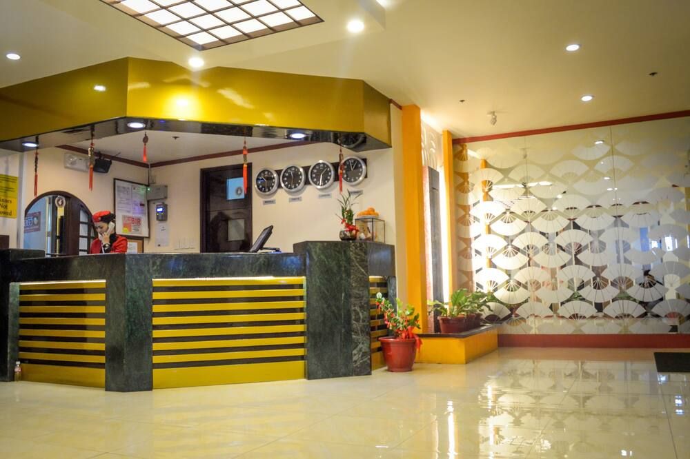 Hotel Sogo - Monumento, Lrt Station