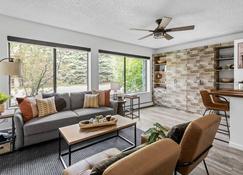 Holt - Billionaire Mountain - Aspen - Living room