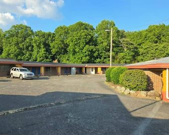 Lion Inn Albemarle by Hotel O Near Us 52 - Albemarle - Gebouw