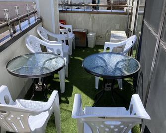 Mt Fuji Hostel Michael's - Fujikawaguchiko - Balcon