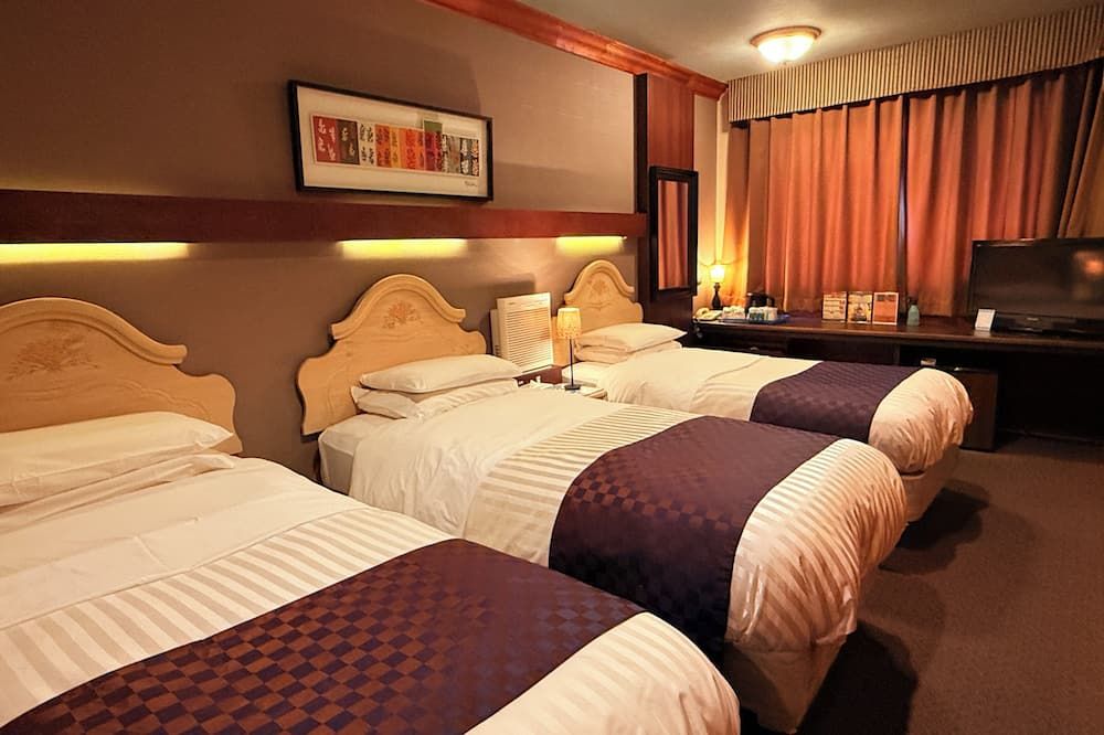 هوتل جاستوف