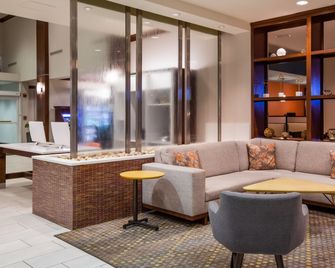 Holiday Inn Gulfport-Airport By IHG - Gulfport - Edificio